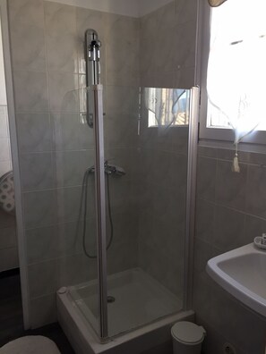 Towels, toilet paper