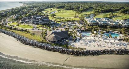 Beach House-POOL Access-0.4 Miles from the Ocean
STR25-000614