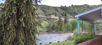 River House i smukke frugtplantage