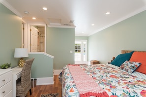 2 bedrooms, iron/ironing board, Internet