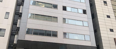 واجهة المنشأة