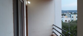 3 BED ROOM -RATKAISU LOPPU LEVY- JA PUHDISTUKSESSA