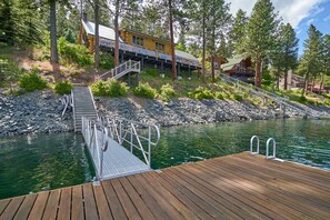 Property grounds - The Copper Lodge at Wallowa Lake (Joseph)