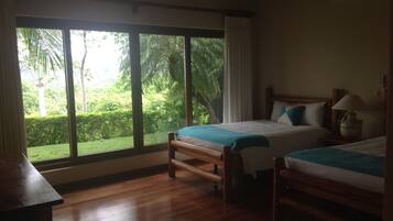 2 bedrooms, in-room safe, WiFi, bed sheets