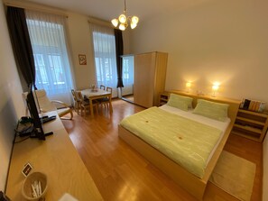 2 sovrum, värdeförvaringsskåp på rummet, wi-fi och sängkläder