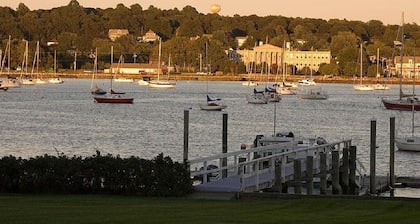 Historic Bristol Town Center Apartment