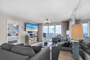 Smart TV, lettore DVD, impianto stereo