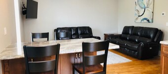 Mona K's-Big Green Rental