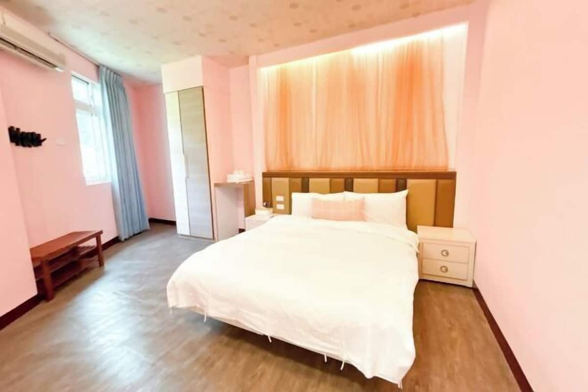 Blackout drapes, soundproofing, WiFi (free), bed sheets