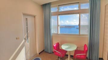 蜜月雙人或雙床房, 海景 | 遮光窗簾/窗簾、隔音、免費 Wi-Fi、床單