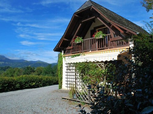 Charming Small Cottage in Soule