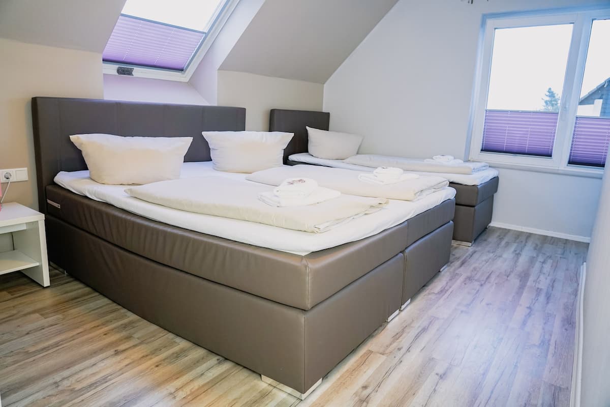 Klassiek appartement | 1 slaapkamer, hypoallergeen beddengoed, een laptopwerkplek