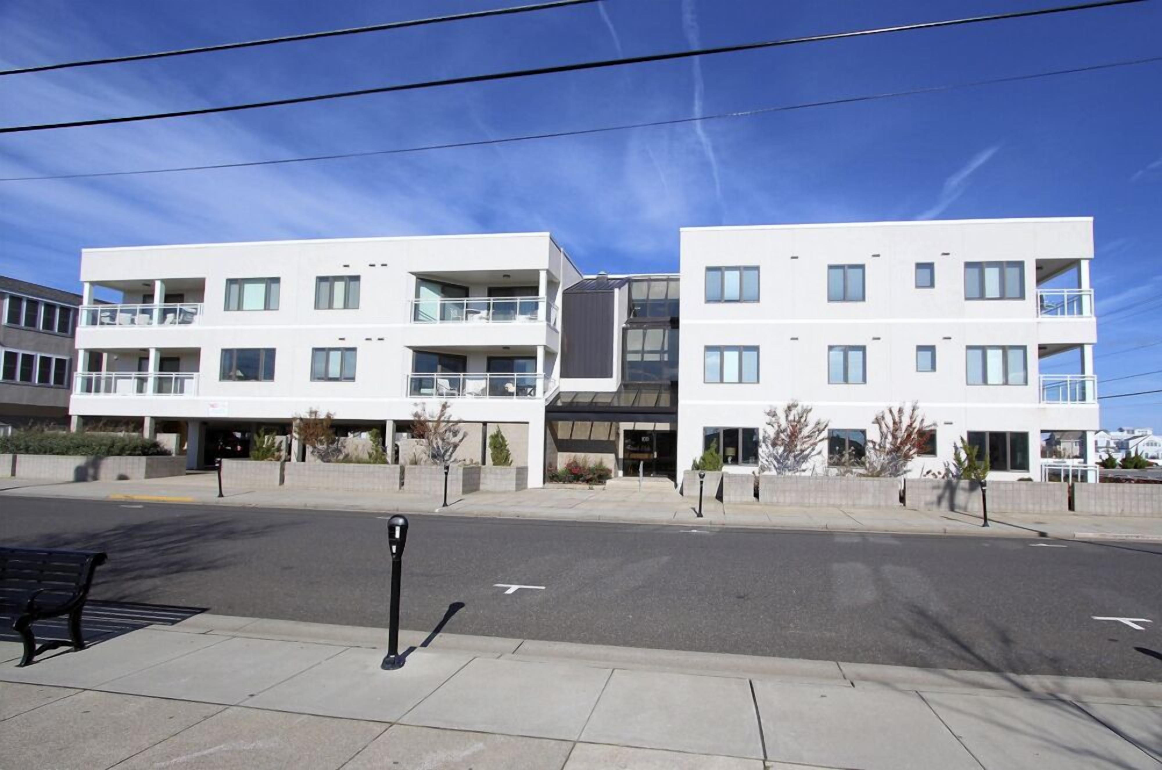 WATER VIEW! Centrally located in Stone Harbor across the street from the beach and 1 block to downtown shopping,