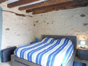 Room (Lune)