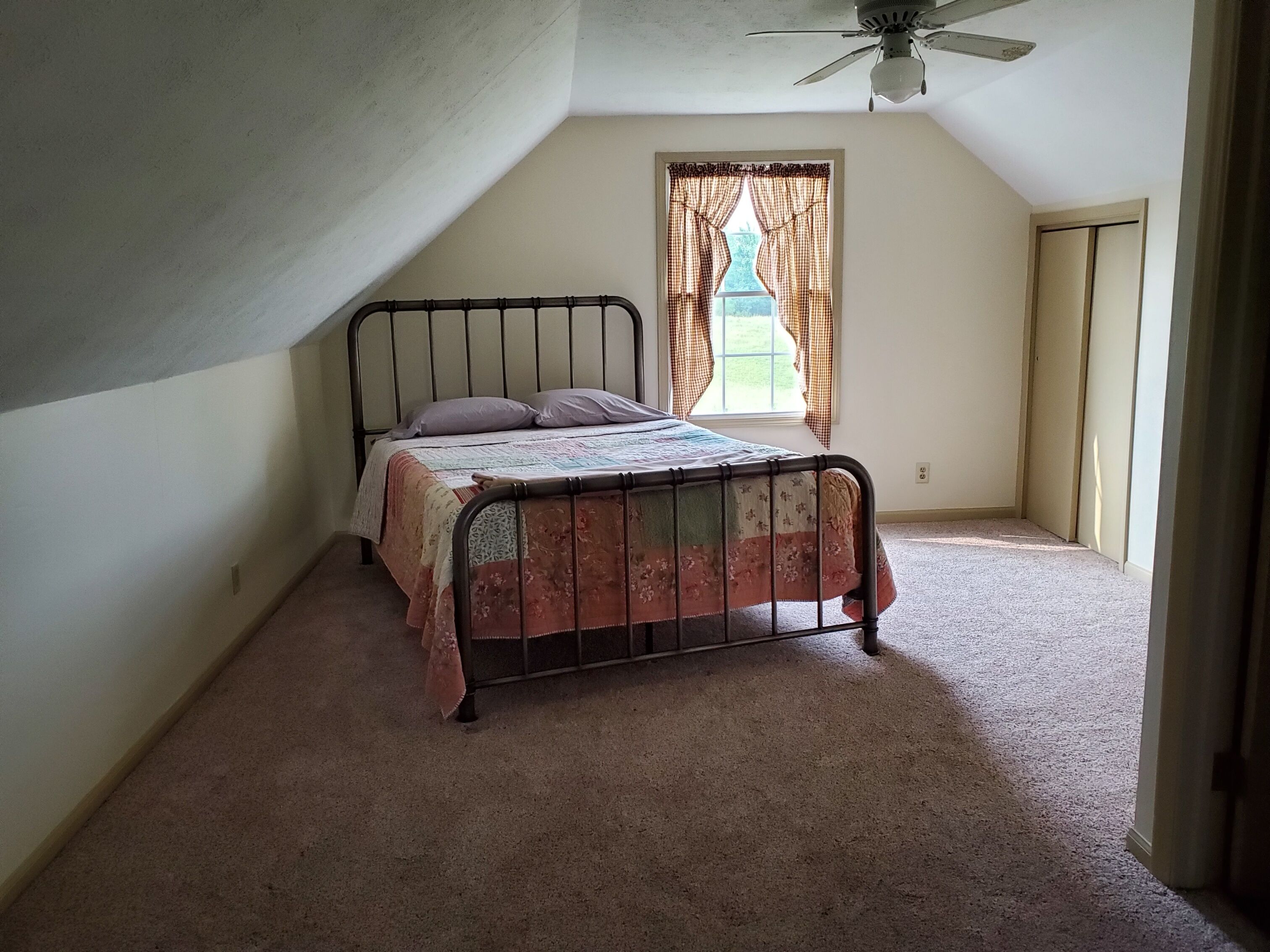 4 chambres, Wi-Fi gratuit, draps fournis