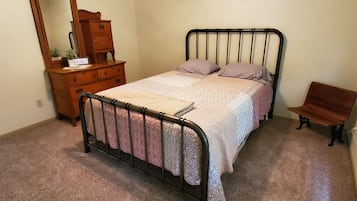 4 quartos, Wi-Fi de cortesia, roupa de cama