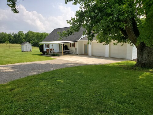 4 bedroom Tenant House at Muddy Boots Petting Farm...