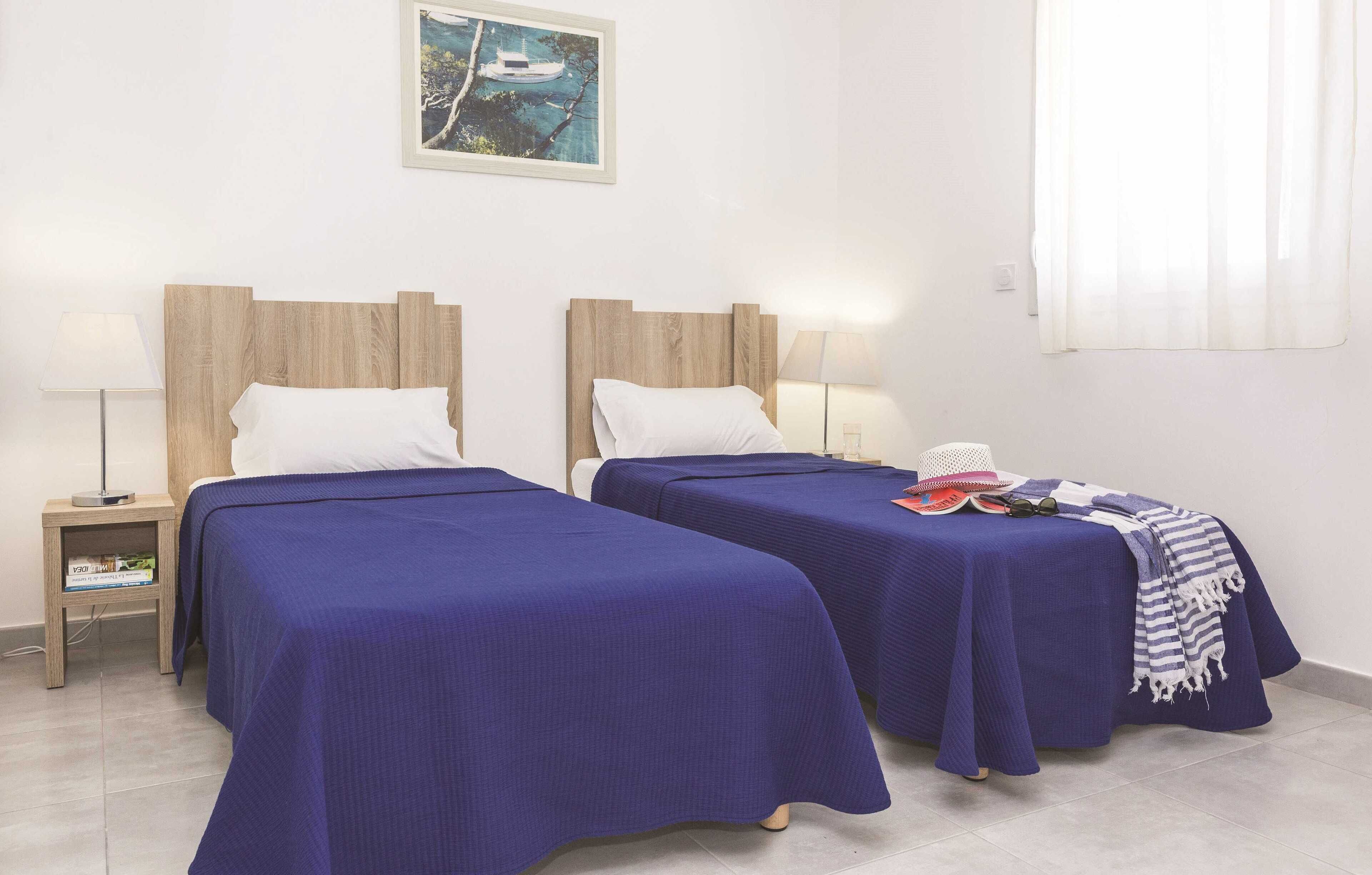 Soundproofing, cribs/infant beds
