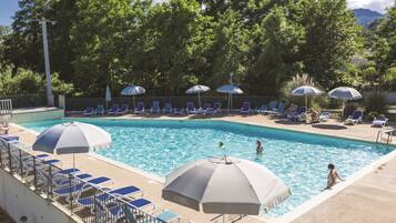 Piscina stagionale all'aperto