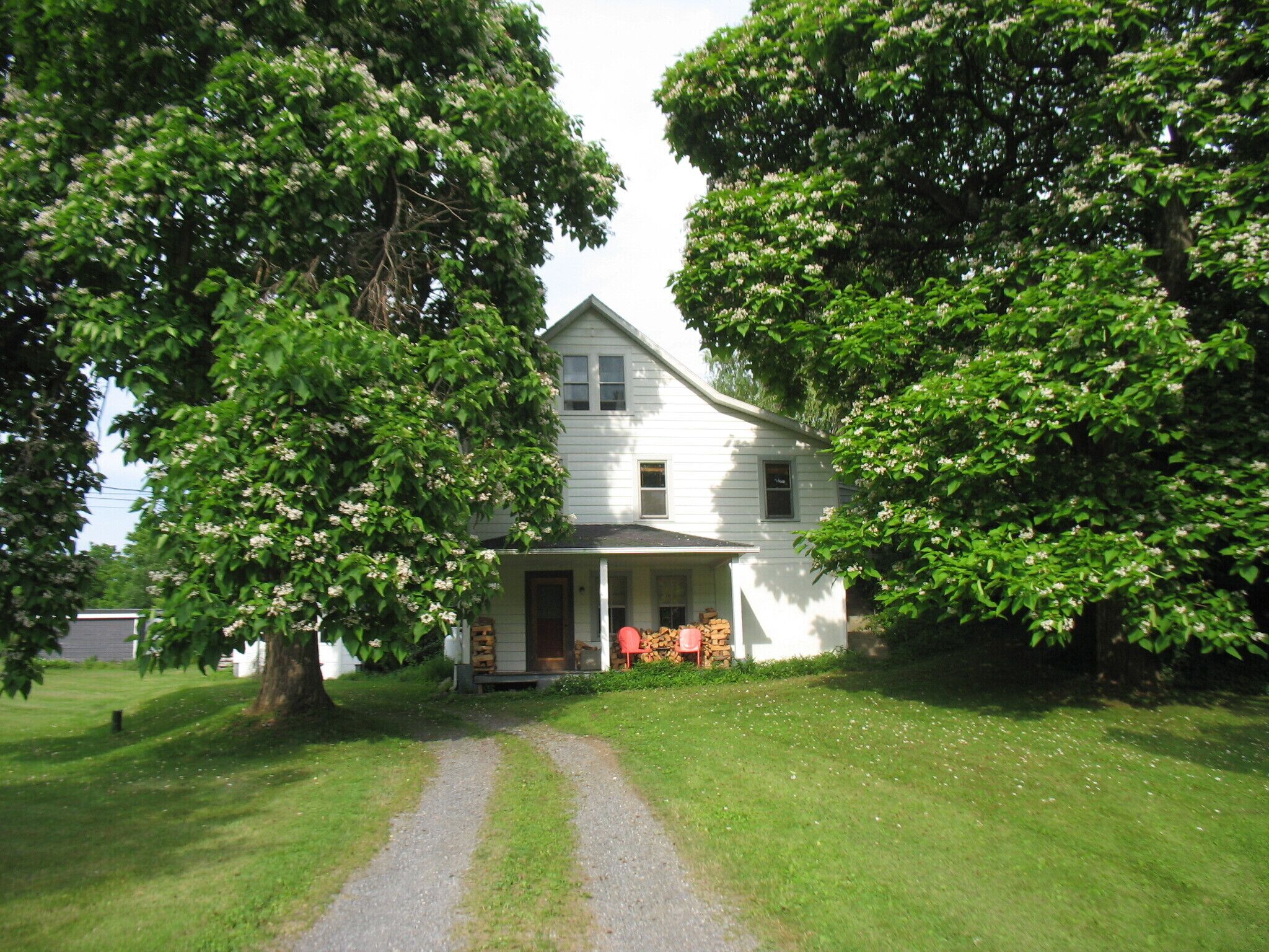 Bird Haven / Farm house retreat in Germantown on 3 acres - near BARD
