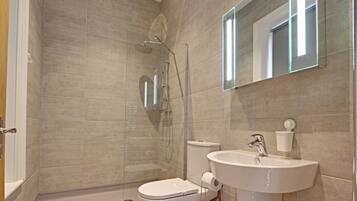 Luxury Double Room, Accessible, Ensuite | Bathroom