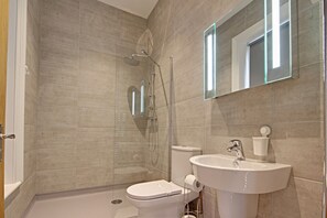 Bathroom - Highfield Bed & Breakfast (Lymington)
