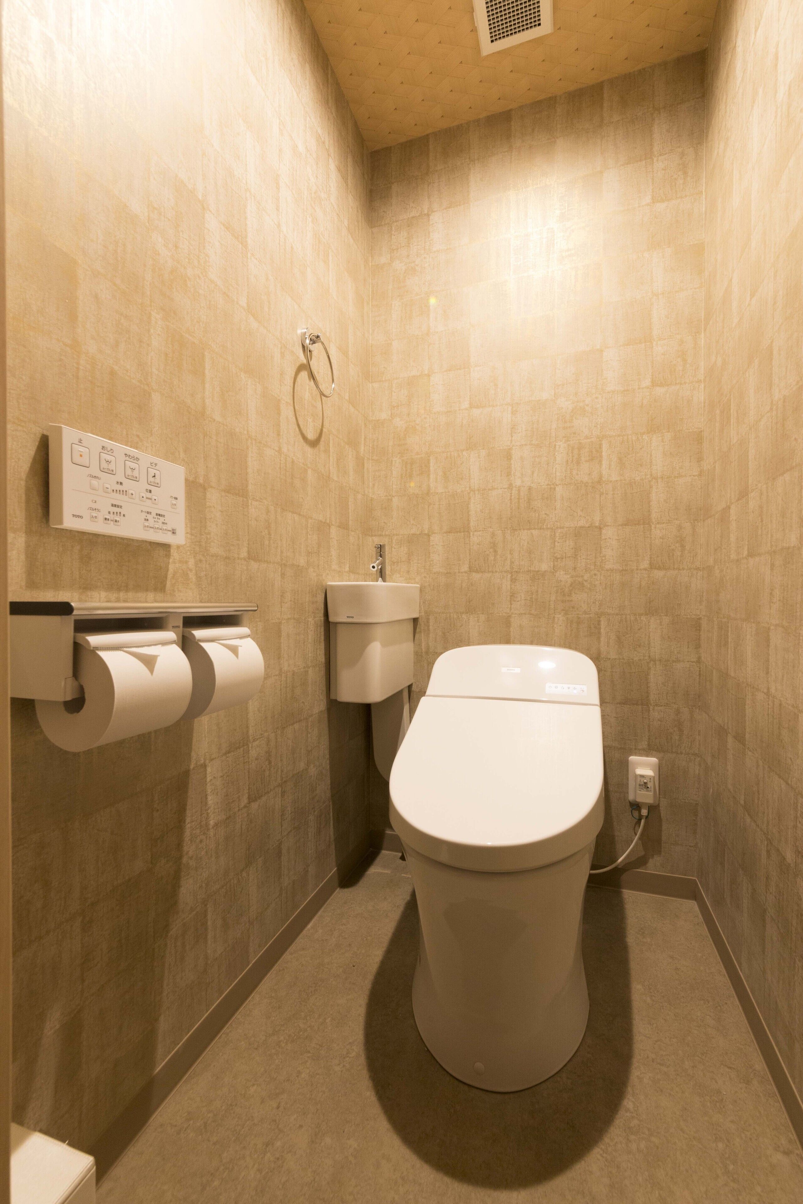 down duvets, in-room safe, desk, soundproofing