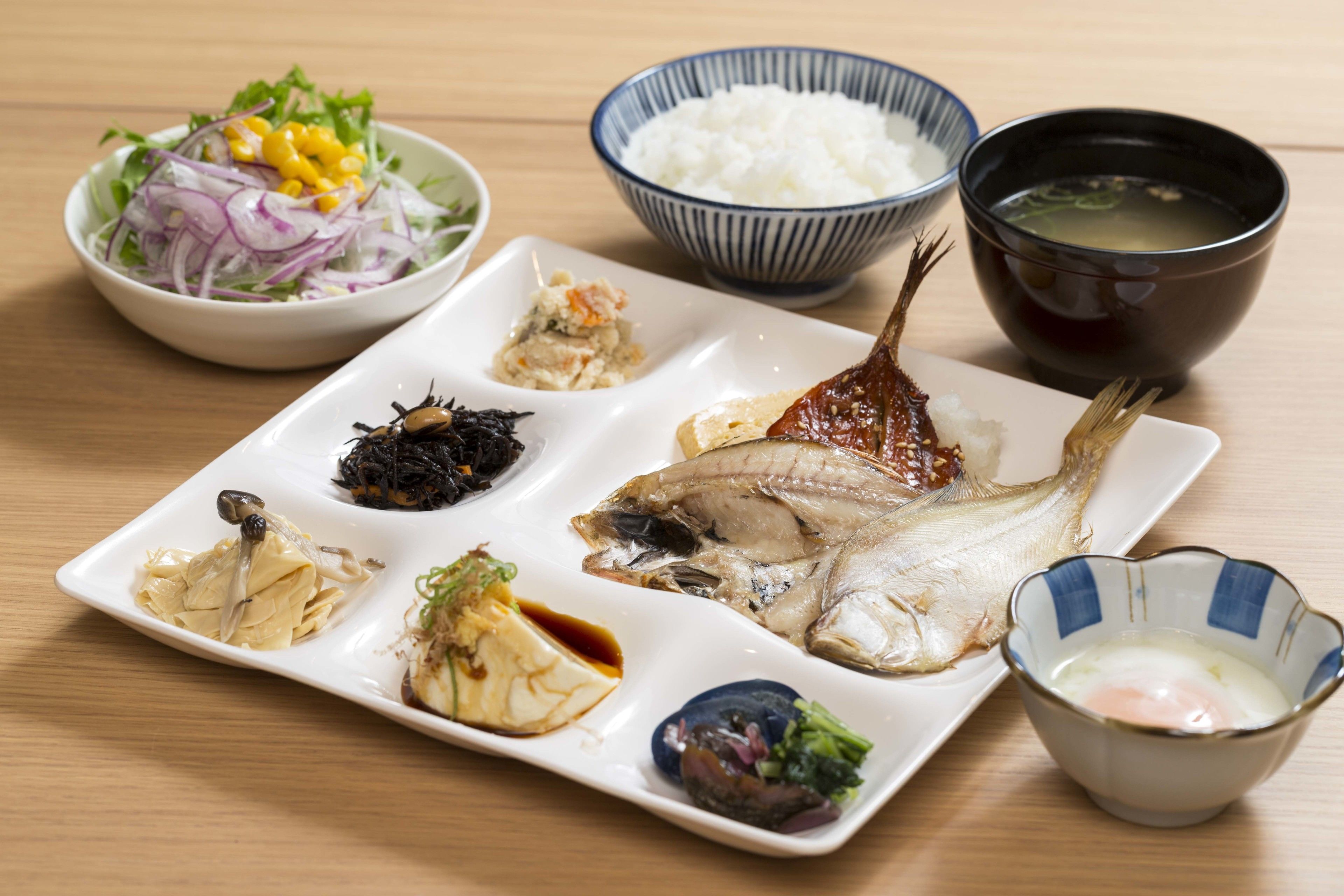 daily buffet breakfast (jpy 1650 per person)