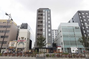 Front of property – evening/night - Sanco Inn Kyoto Hachijoguchi (Kyoto)