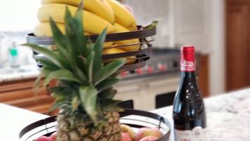 Alimentos y bebidas