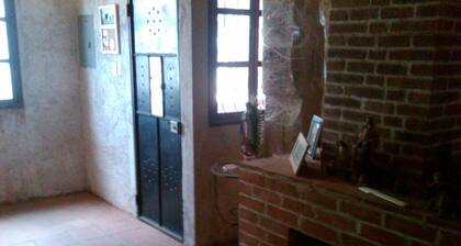 Secluded Mountain Villa minutes away from Antigua