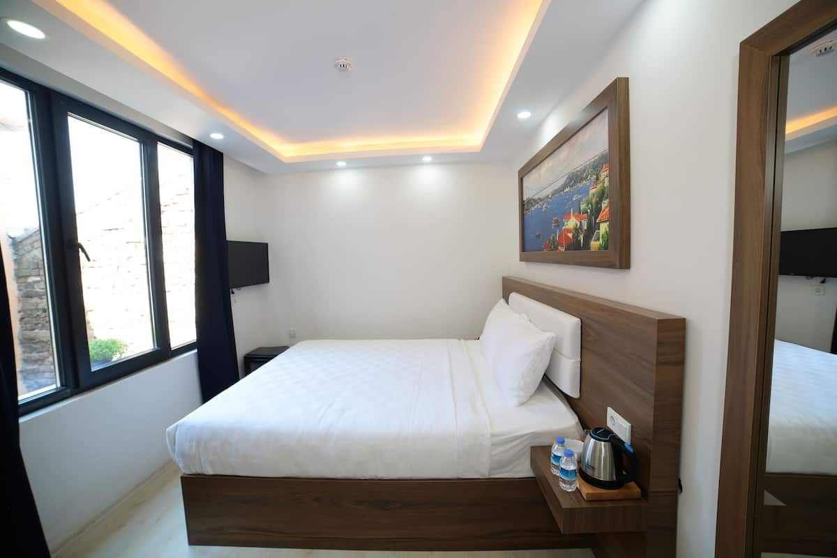 In-room safe, individually decorated, individually furnished