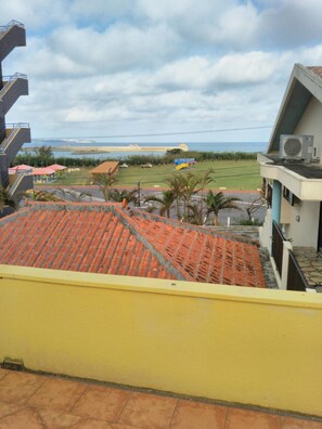 Terrace/patio - Guest House Kiiroiie - Caters to Women (Miyakojima)