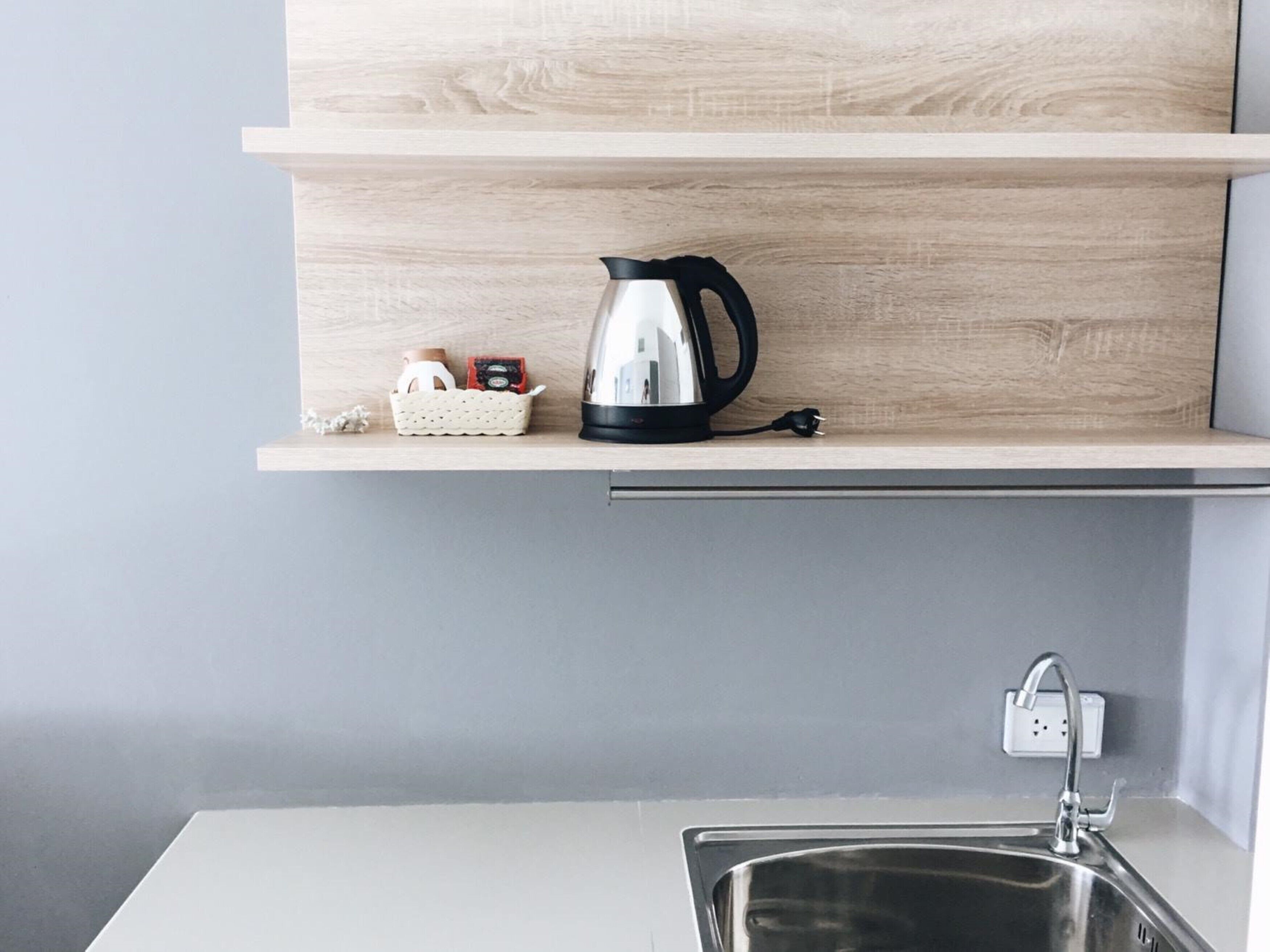 Grand Deluxe Pool Access | Desk, free WiFi, bed sheets