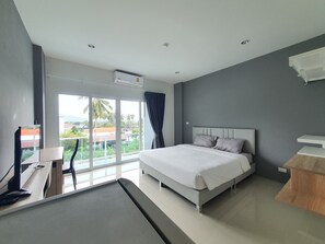 Grand Deluxe Garden View | 책상, 무료 WiFi, 침대 시트