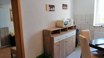 Oven dan peralatan masak/sendok-piring