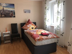 Basic Triple Room