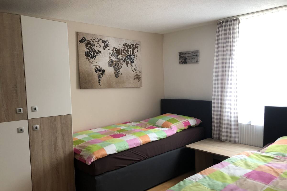 Classic Double or Twin Room | Desk, free WiFi, bed sheets