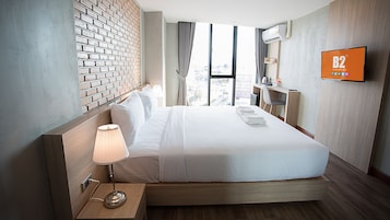 Deluxe Premier Room | Blackout drapes, WiFi (free), bed sheets
