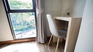 Luxury Room | Blackout drapes, free WiFi, bed sheets