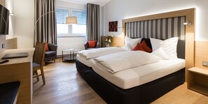 Allergivenligt sengetøj, minibar, pengeskab på værelset