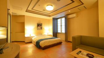 スタンダード ダブルルーム 喫煙可 21:00以降チェックイン必須 202 | 1 室のベッドルーム、防音設備、WiFi (無料)、ベッドシーツ