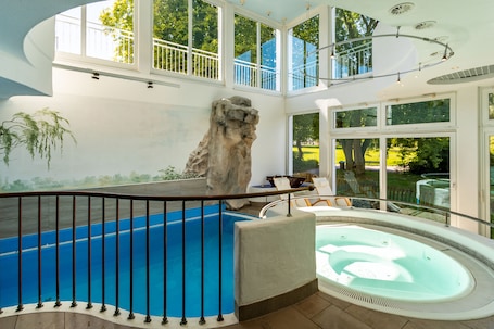 Sauna, hot tub, steam room, body treatments, body scrubs, facials