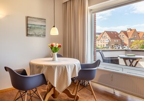 Dining - Holiday apartment at the coastline of the Wadden Sea in Wittdün on the Amrum Isl (Wittdün)