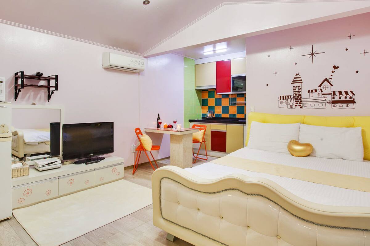 1 chambre, Wi-Fi gratuit, draps fournis