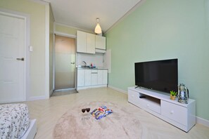 Room (Soop sok 1) | 1 bedroom, free WiFi, bed sheets - Gangneung Nidify Pension (Gangneung)