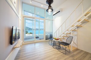 TV - Yesu J Plus Pension (Yeosu)