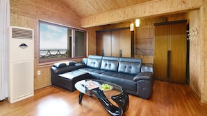 Chambre (A -605) | Wi-Fi gratuit, draps fournis