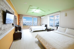 Free WiFi, bed sheets - Jeju Witch'S Bloom Stick Pension (Jeju City)