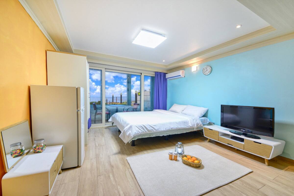 Habitación (201) | Wifi gratis y ropa de cama
